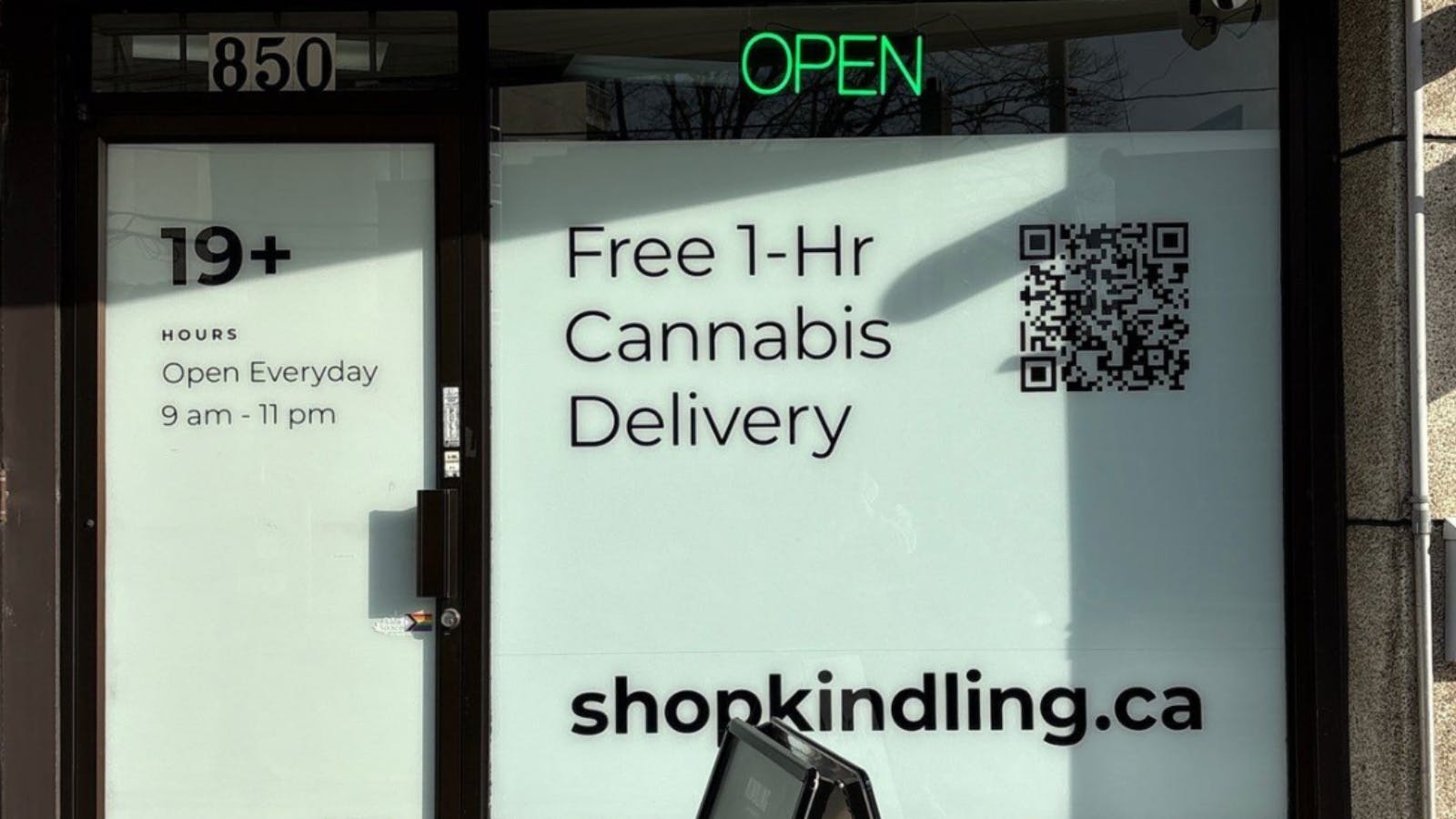 Kindling Cannabis Leaside - Delivery listing banner