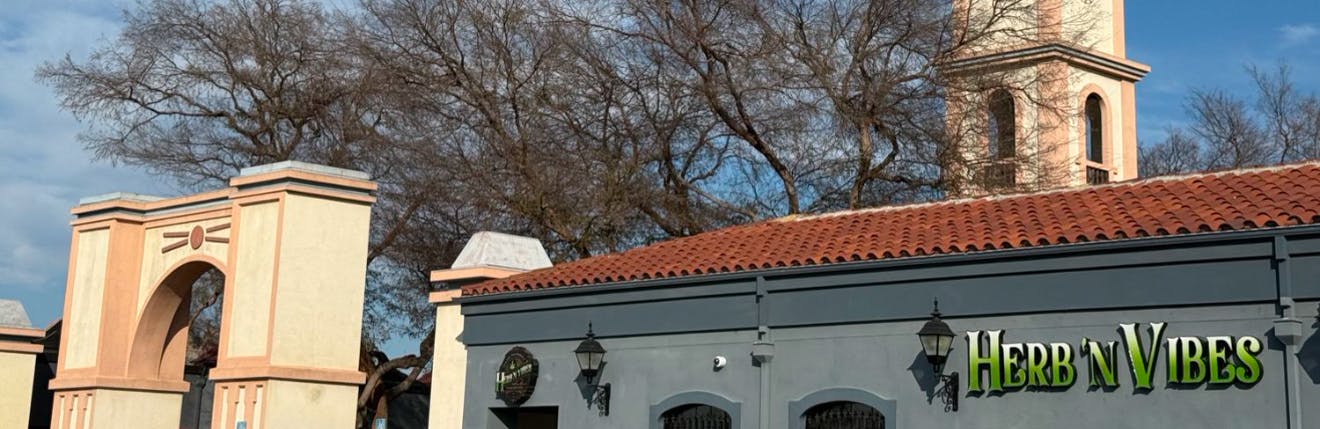 Herb'N Vibes Tulare listing banner