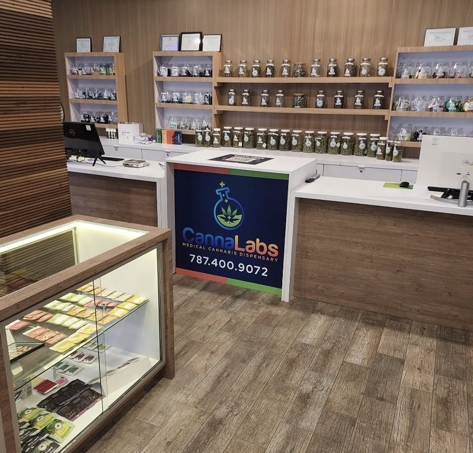 Cannalabs Isla Verde Info, Menu & Deals Weed dispensary Carolina, PR