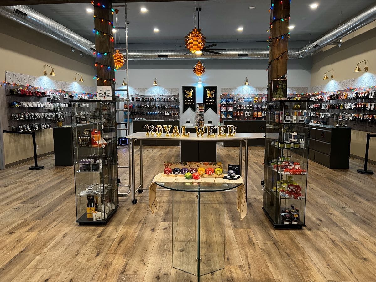 Royal Weed Cannabis Dispensary listing banner