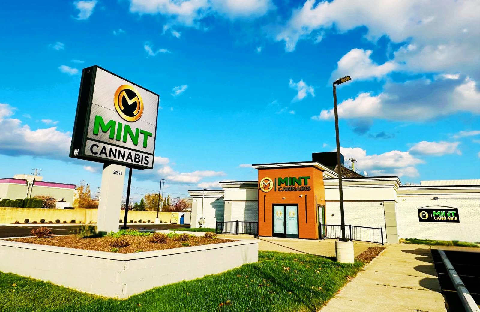 Mint Cannabis - Roseville listing banner