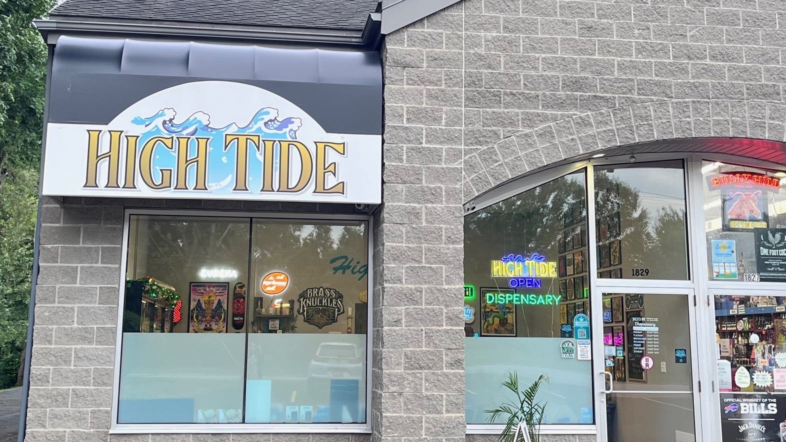 High Tide - NY listing banner