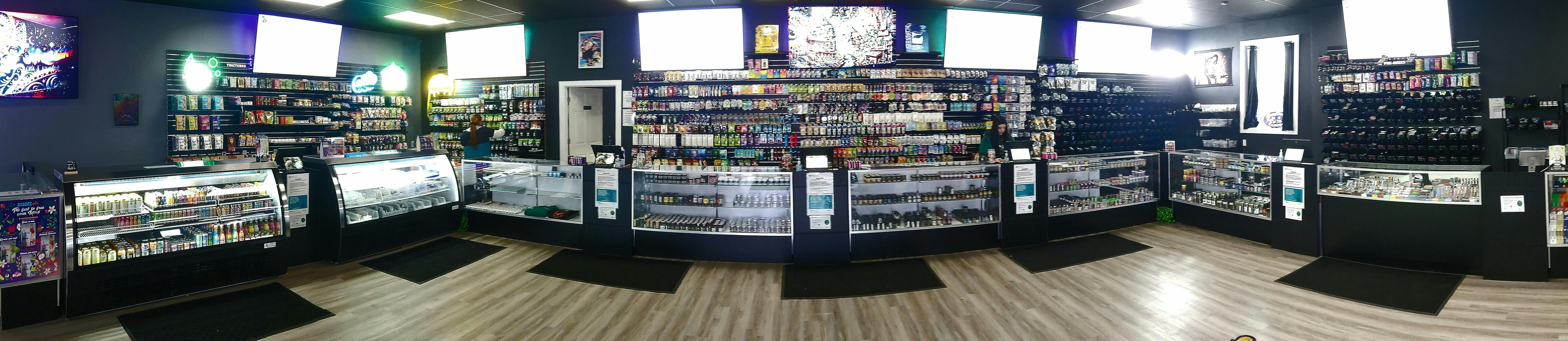 Lucky Leaf Co listing banner