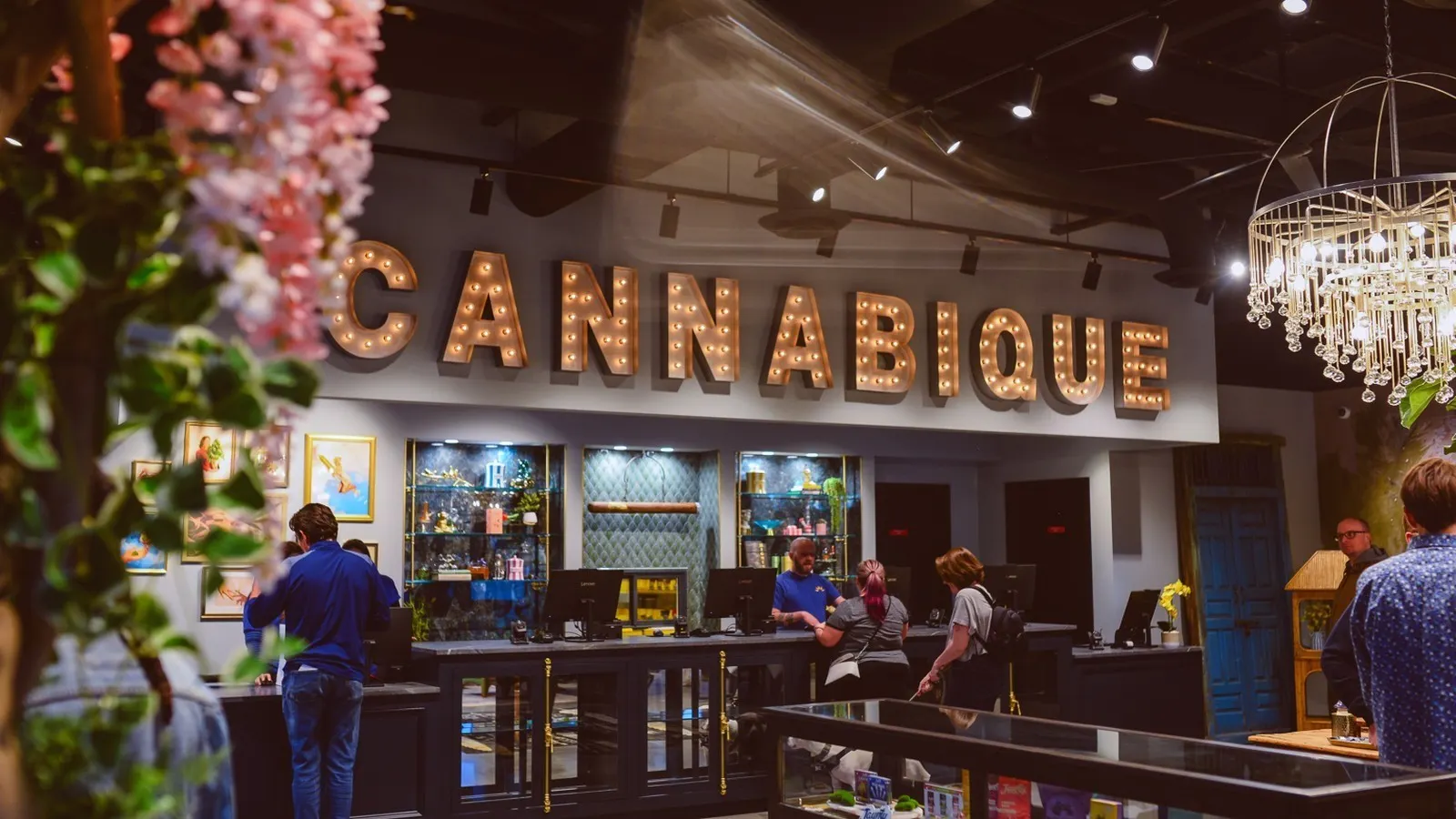 Cannabique listing banner