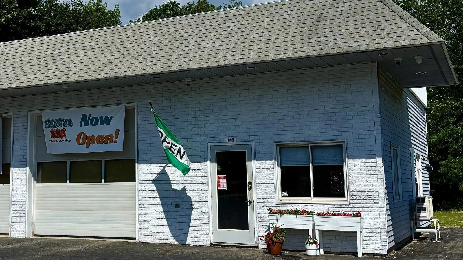 Frosted Fire Lewiston listing banner