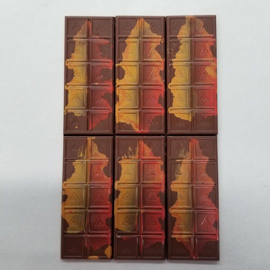 High Peak Cannabis Co. - High Peak Cannabis Co. | Hash Rosin Almond Salted Caramel Crunch Bar 100mg - 1