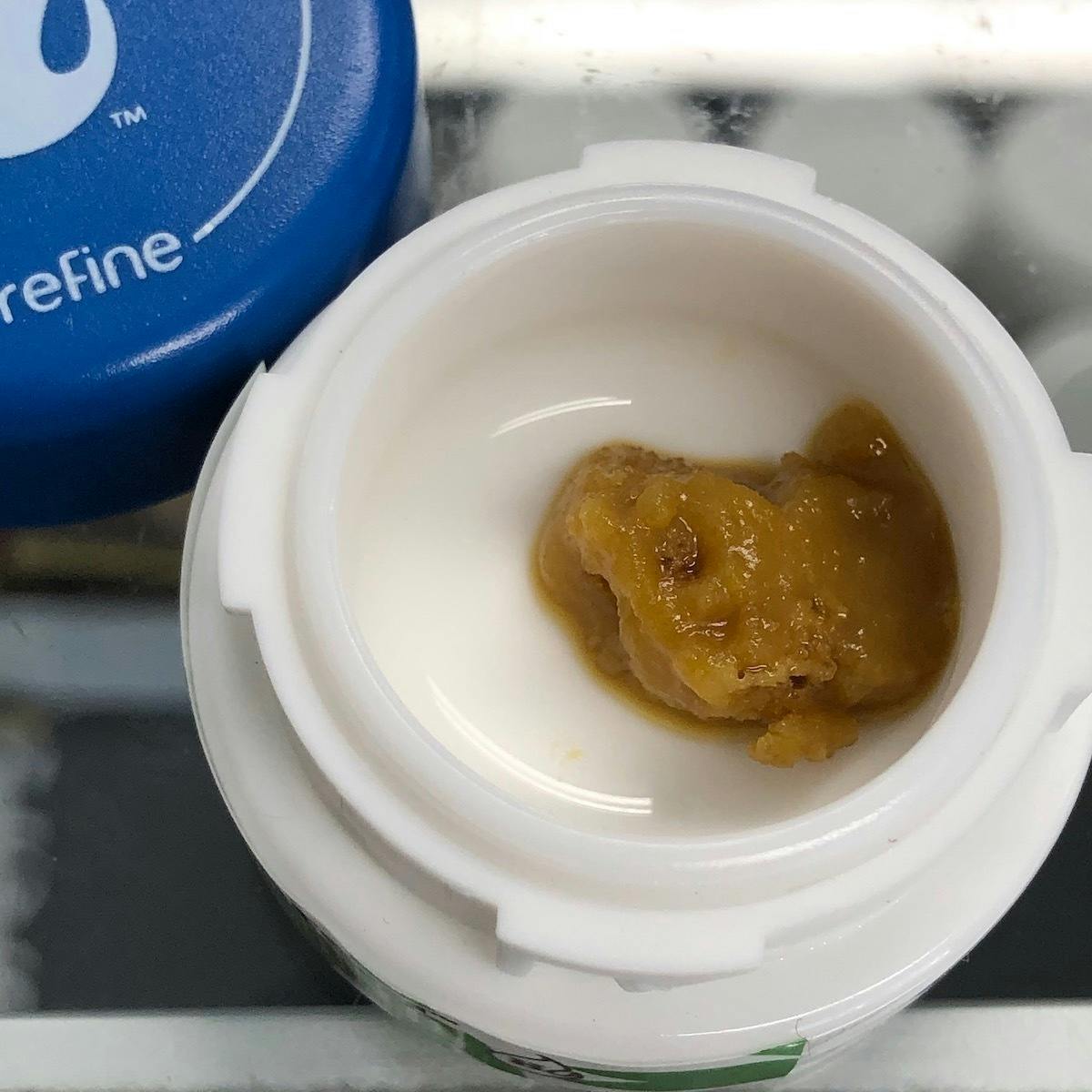 Refine New England (Medical) - Tropasanto Loud Resin - 1