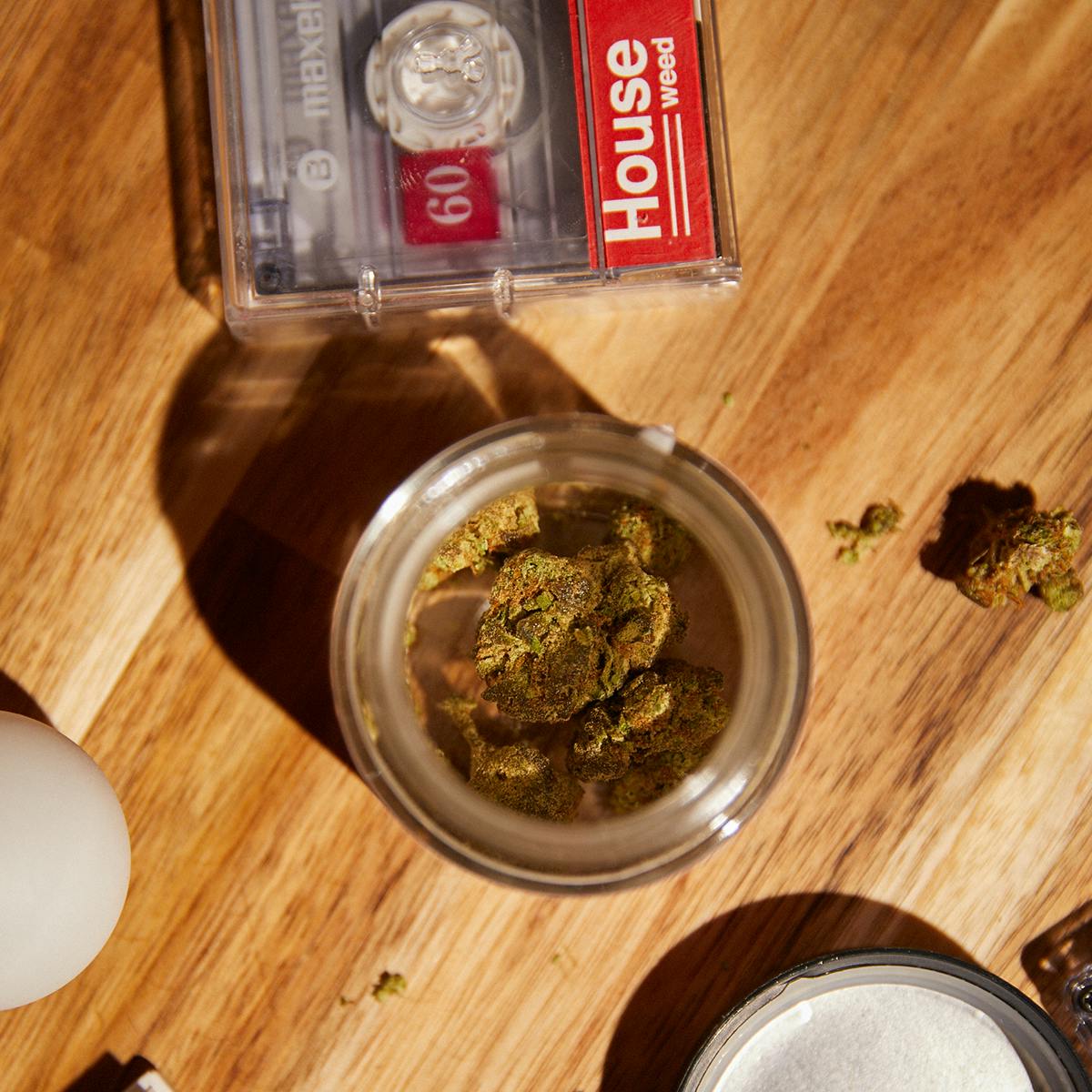 House Weed - House Weed | Frosted Flower | Flo White 3.5g - 1