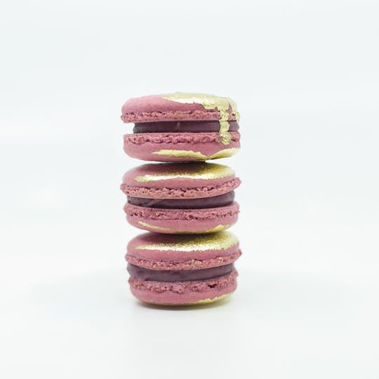 Hervé - Raspberry Buttercream Macaron | Herve - 1