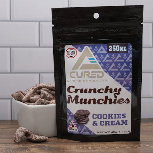 Cured - Crunchy Munchies - Cookies & Cream - 1