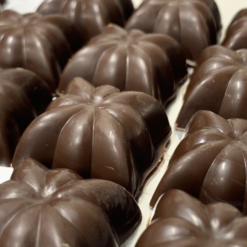 Arctic Bakery - Arctic Stars – English Toffee – Milk Chocolate – 100mg THC – 10 Pack - 1