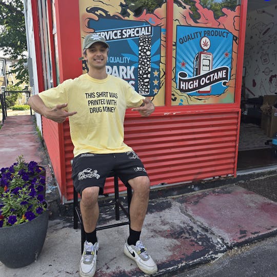 Hey Bud - Hey Bud | Yellow Drug Money T-Shirt - 1