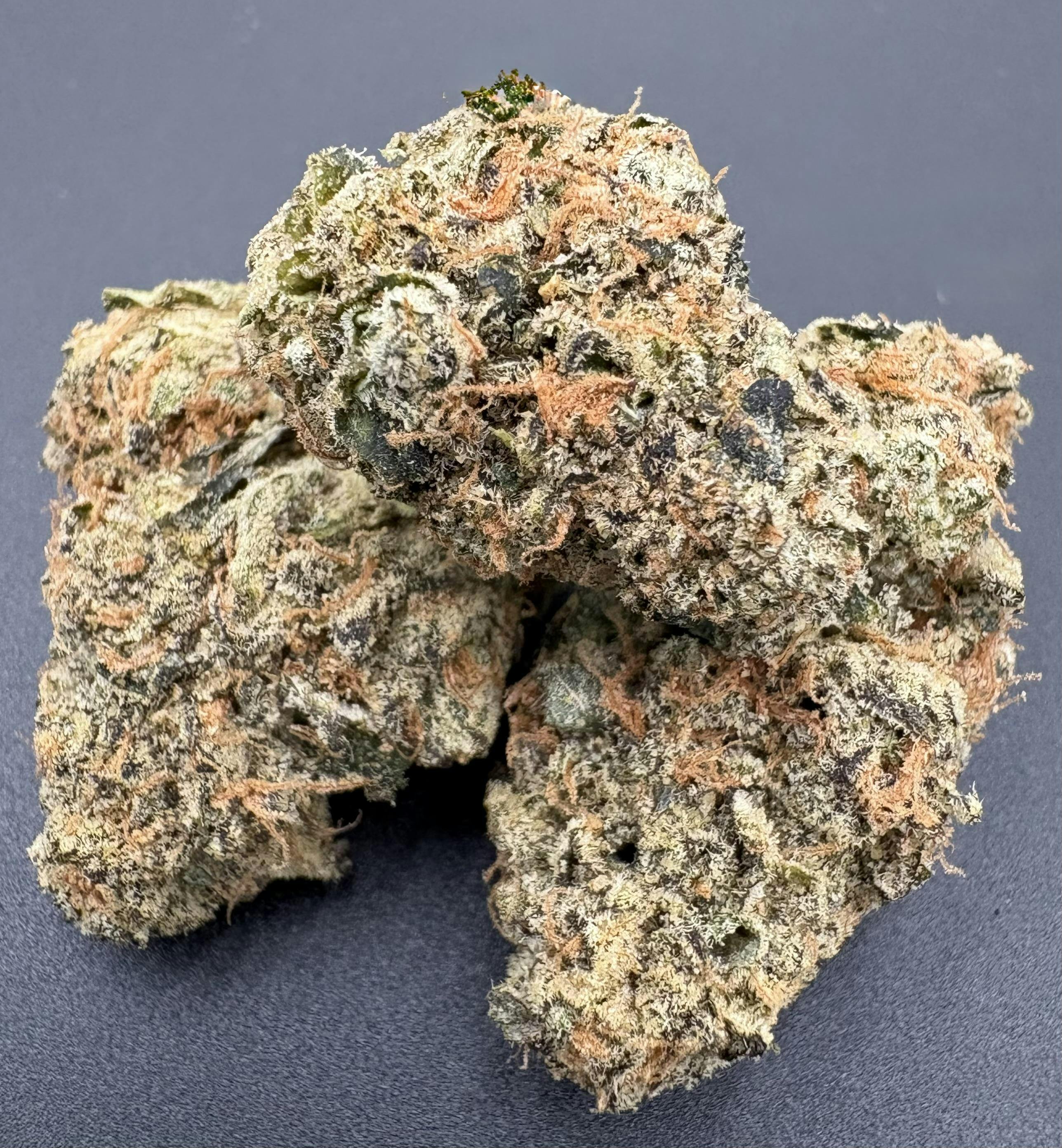 Hoodview Cannabis - Flying High | Guava Tart Flower - 1