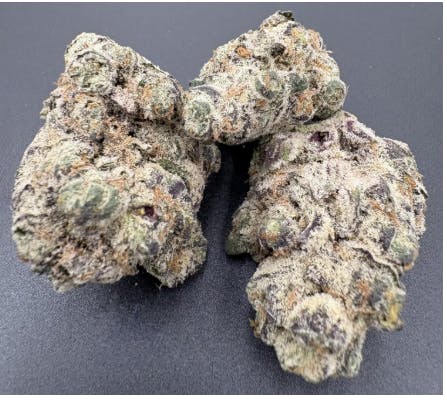 Hoodview Cannabis - Flying High | Lung Buster Flower - 1