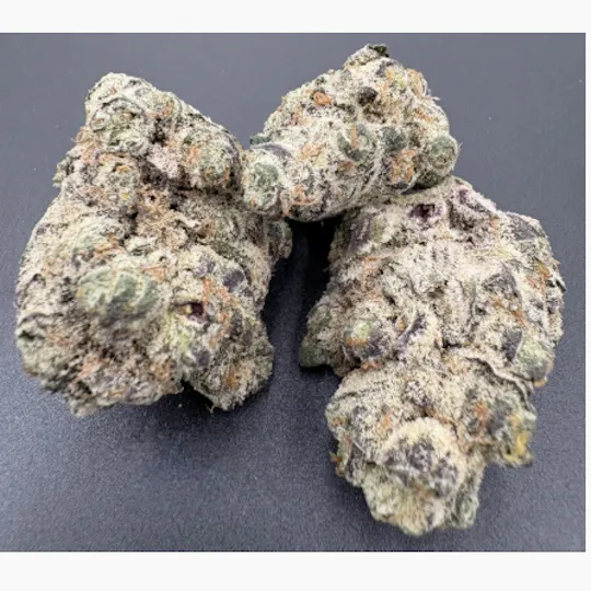 Hoodview Cannabis - Flying High | Lung Buster Flower - 1