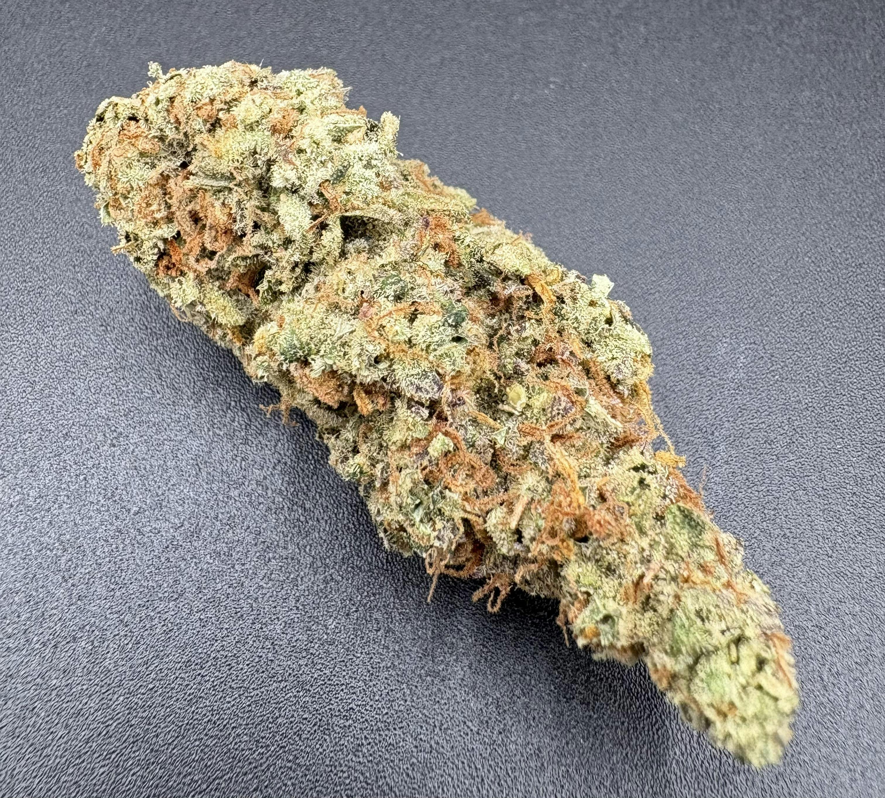 Hoodview Cannabis - Flying High | Haze Flower - 1