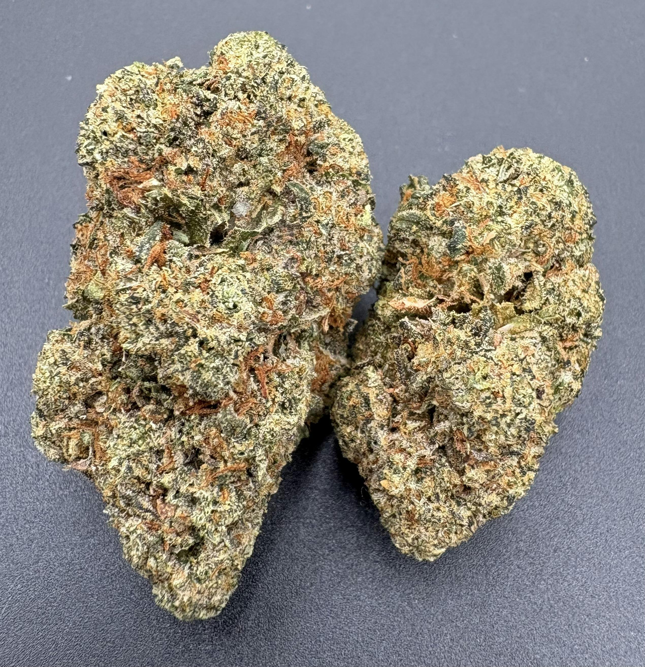 Hoodview Cannabis - Gross Tonnage | Acai Gelato Flower - 1