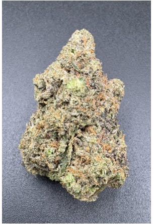 Hoodview Cannabis - Gross Tonnage | Apples And Bananas Flower - 1