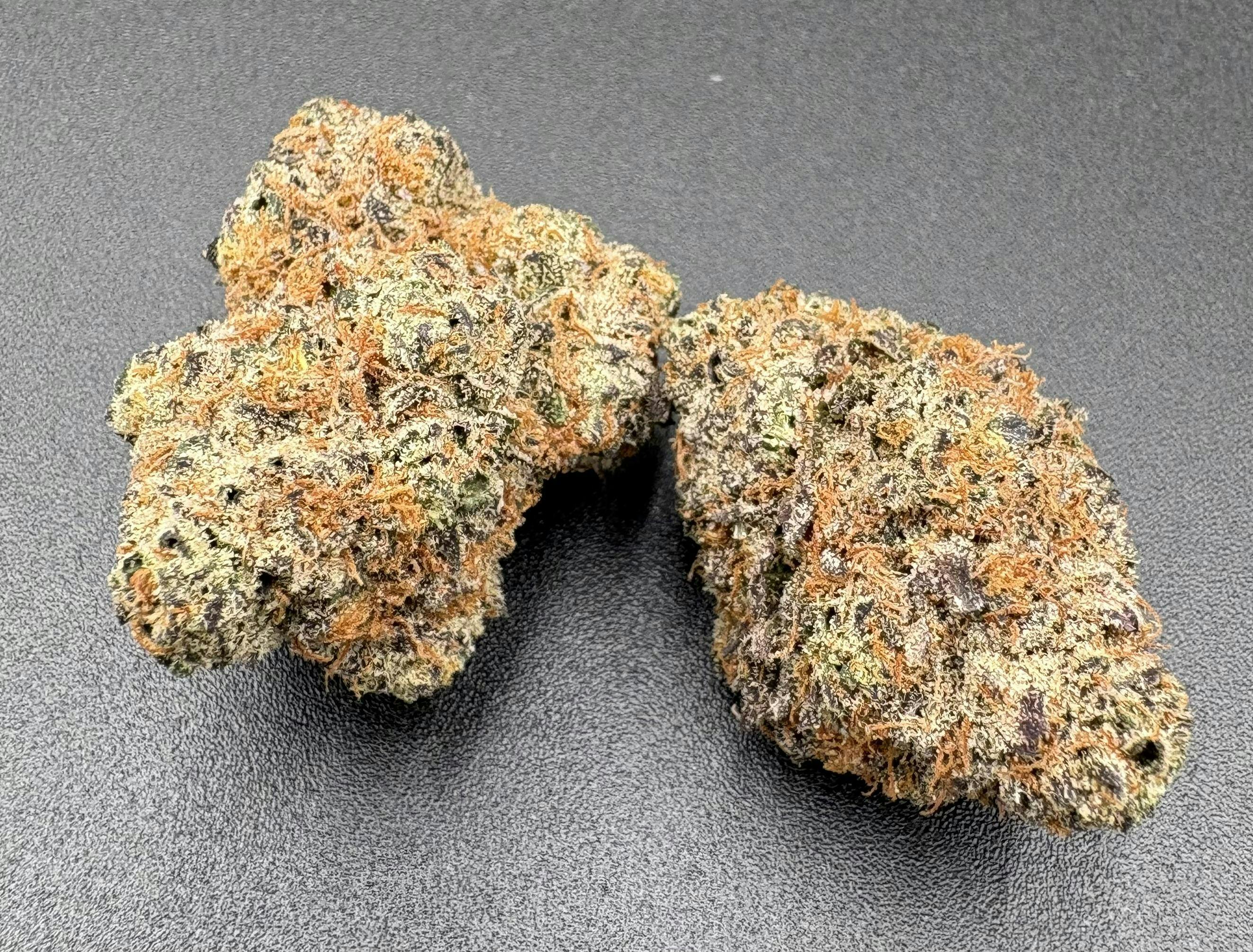 Hoodview Cannabis - Mirson | Jessica Rabbit Flower - 1