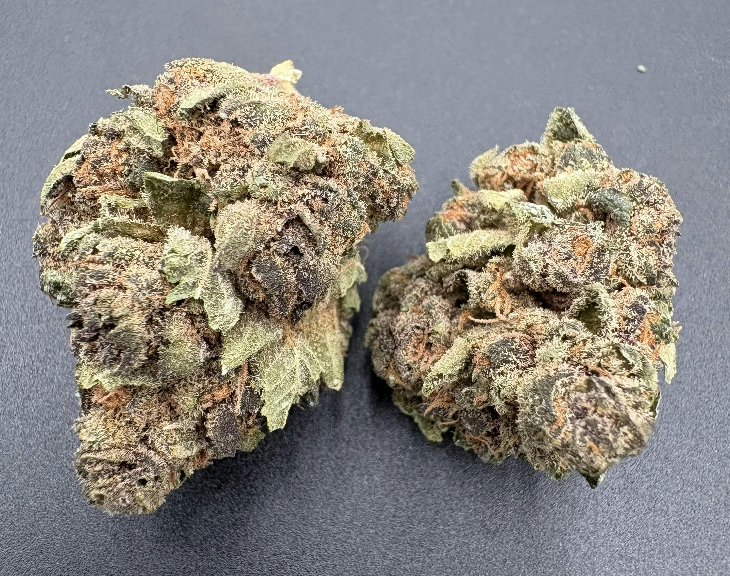 Hoodview Cannabis - Mirson | Black Cherry Gelato Flower - 1