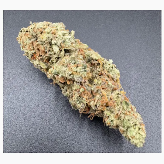Hoodview Cannabis - Legacy | Futura Haze Flower - 1