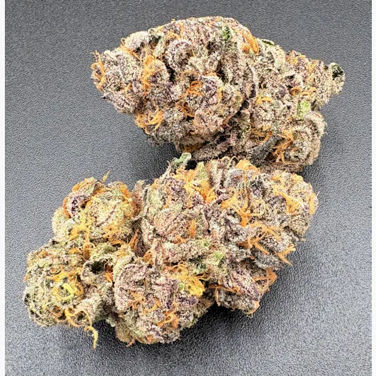 Hoodview Cannabis - Legacy | Zushi Flower - 1