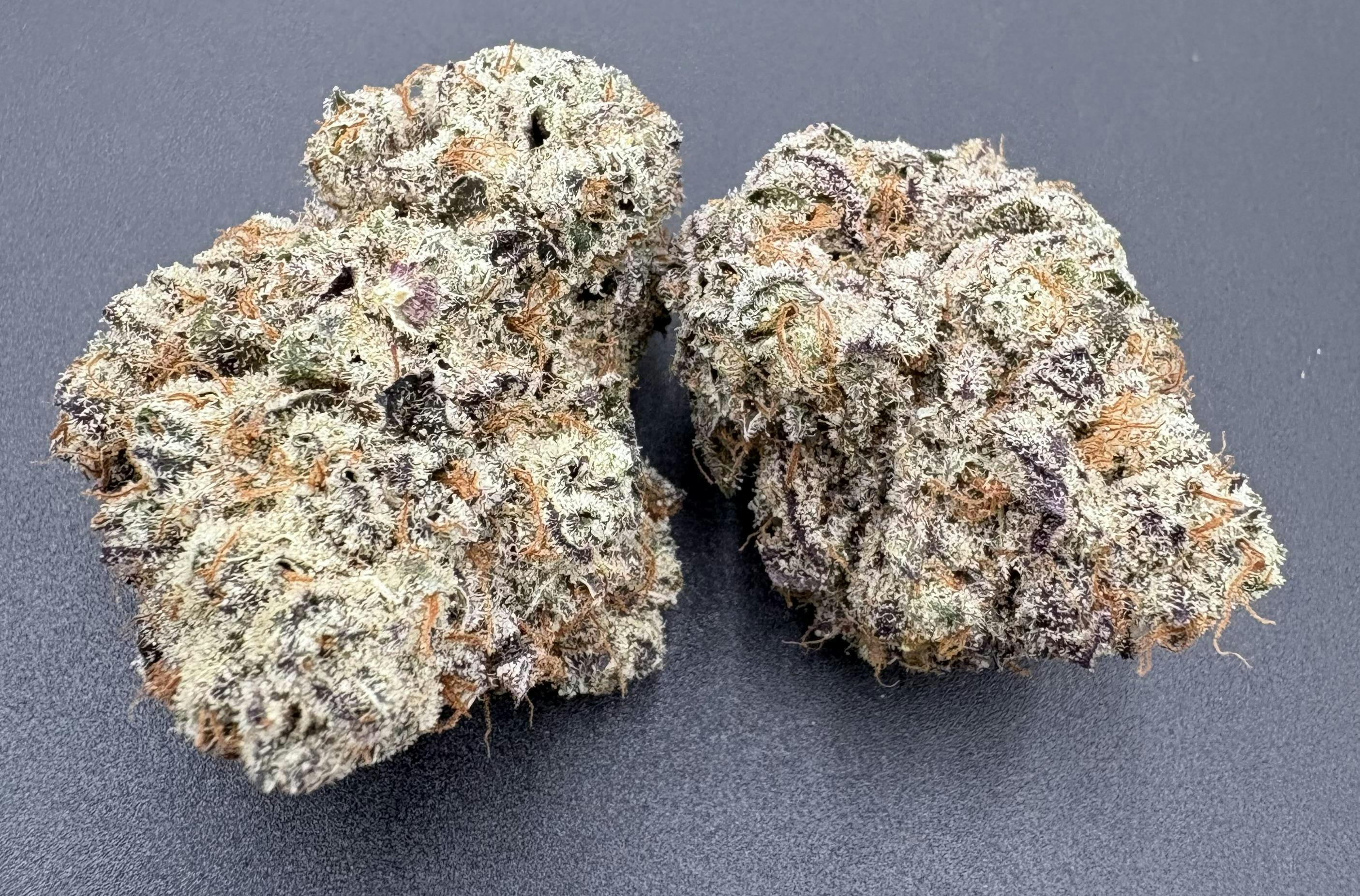 Hoodview Cannabis - UpCountry | White River Flower - 1