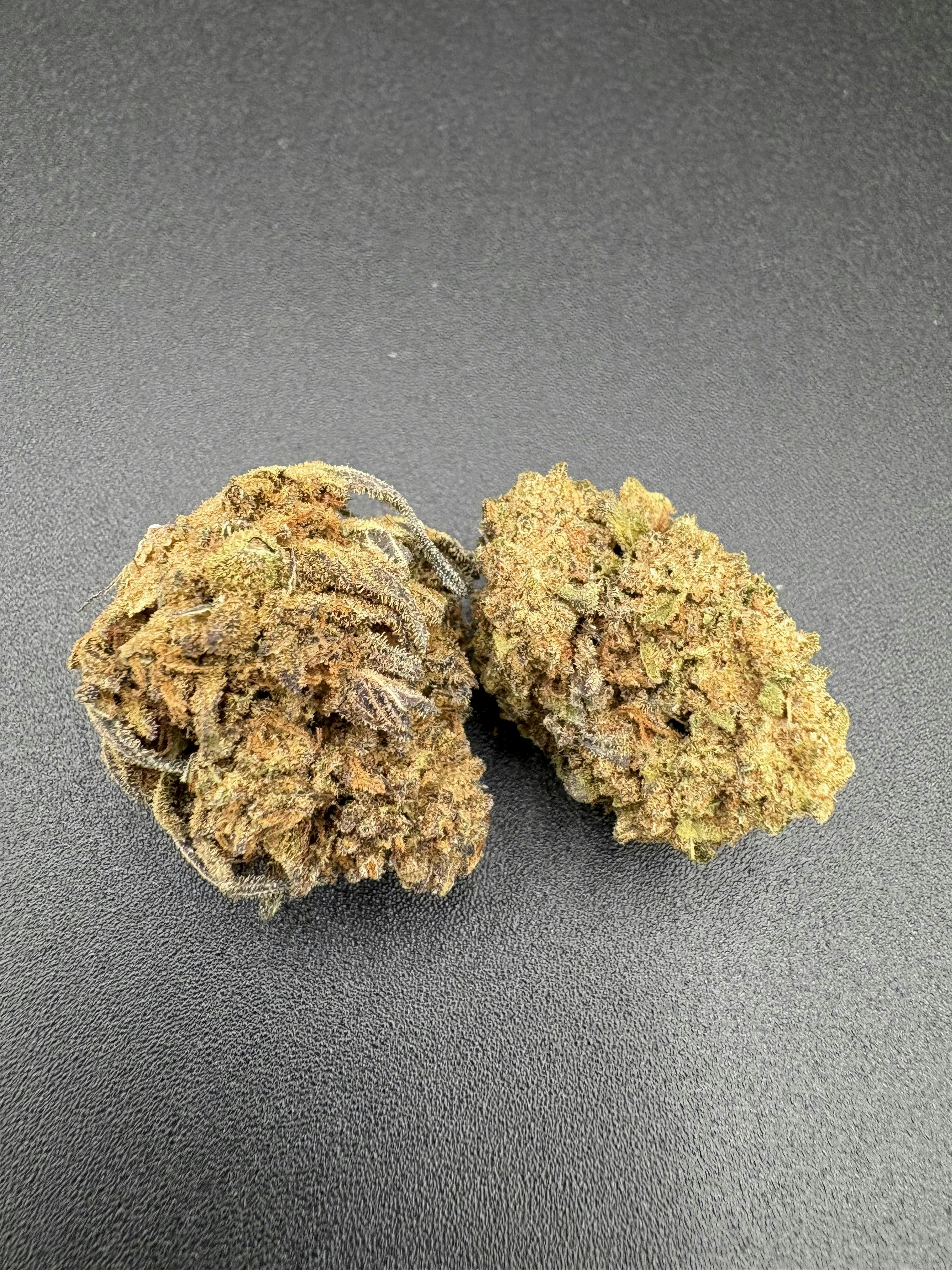 Hoodview Cannabis - Roots Grass | Grandi Guava Flower - 1