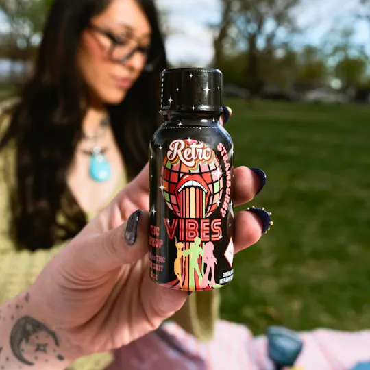Retro - Retro | Strawberry | Retro Vibes Syrup | 2000mg - 1