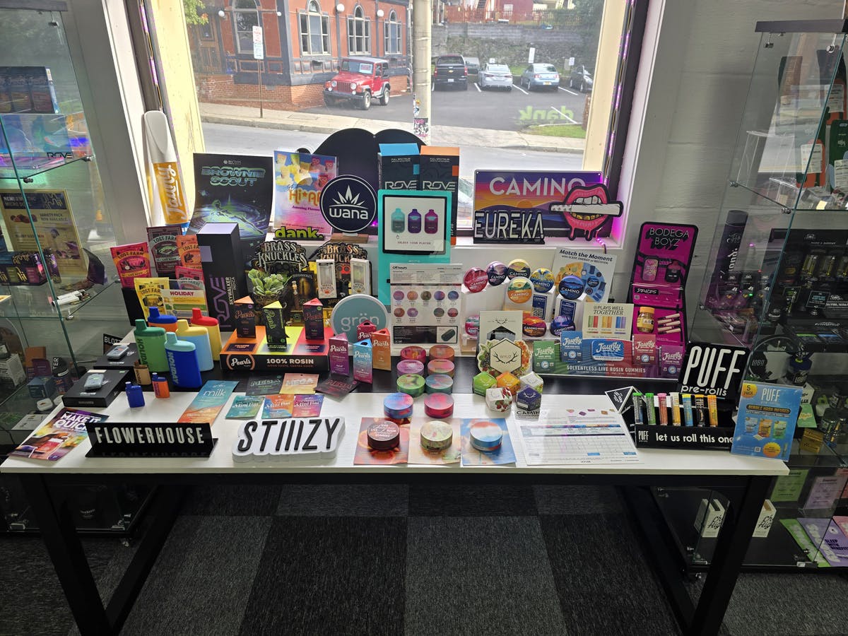 Black Market Cannabis Dispensary - Dispensary Listing - Photo 3