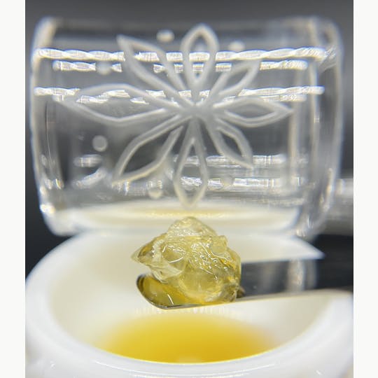 Sooner Glue - Vanilla Frosting Diamonds - 1