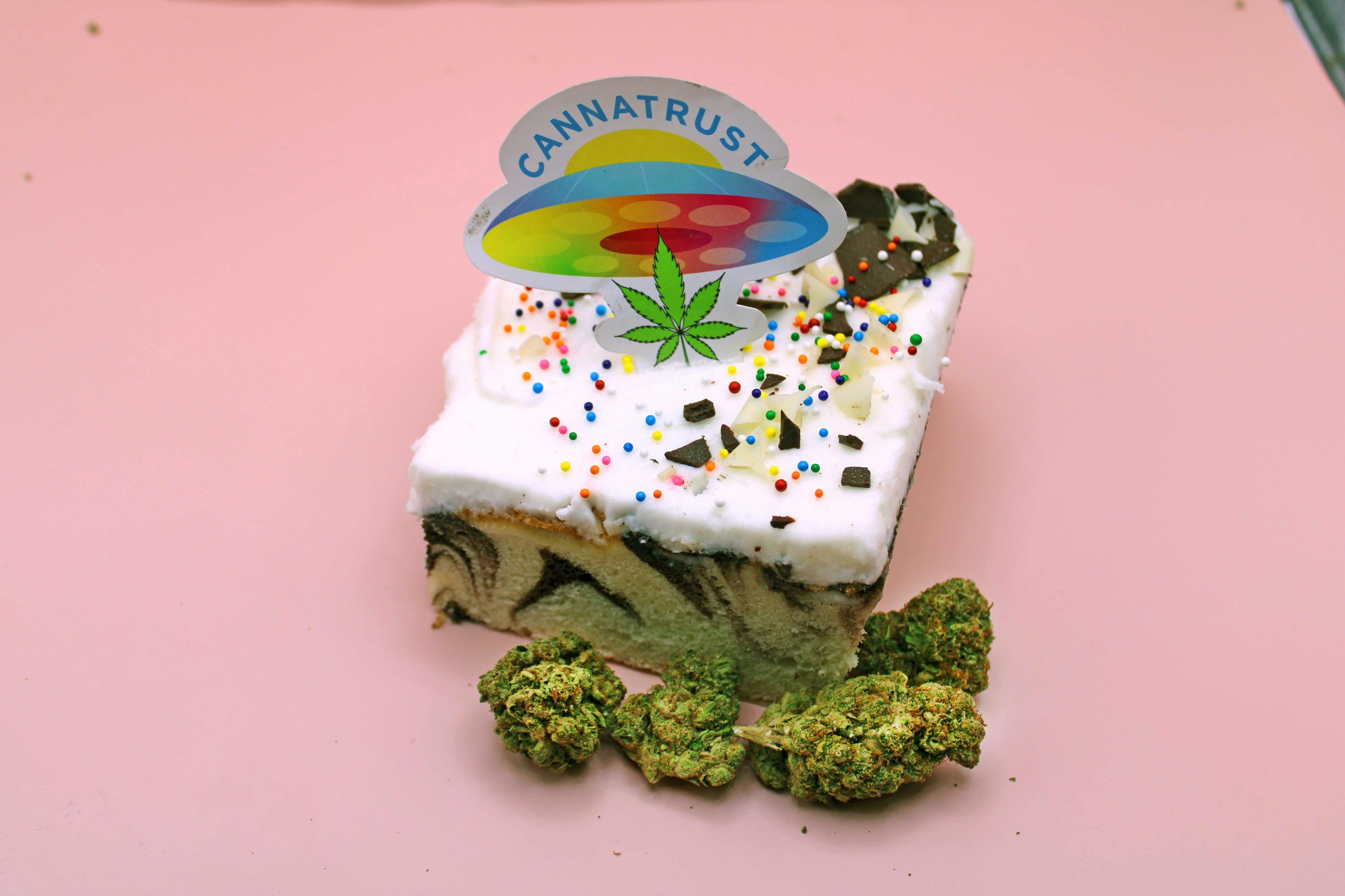 Trusty Transportations - Birthday Cake 1 Gram (26% THC, Hybrid) - 1