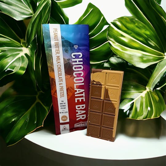 Emerald Elevation Cannabis Co - 300mg Full Spectrum, Peanut Butter, Milk Chocolate & Pretzel Chocolate Bar - 1