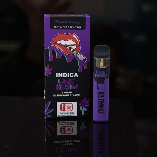 Oil Traderz - 1g Pepe's Grove Live Resin Disposable - Oil Traderz (Indica) - 1