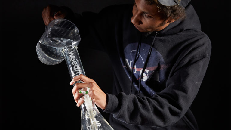 Click to see a larger version of the image how to use a bong
