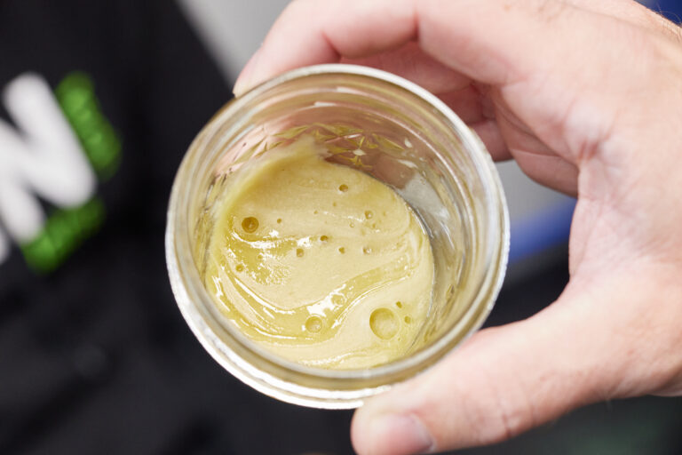 Rosin during cold cure