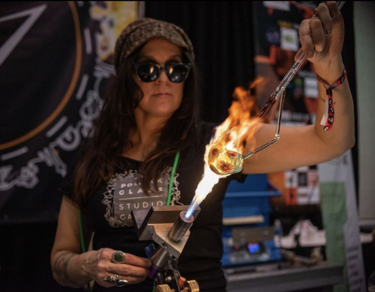 Click to see a larger version of the image Sarah Hancock at Glass Vegas 2023