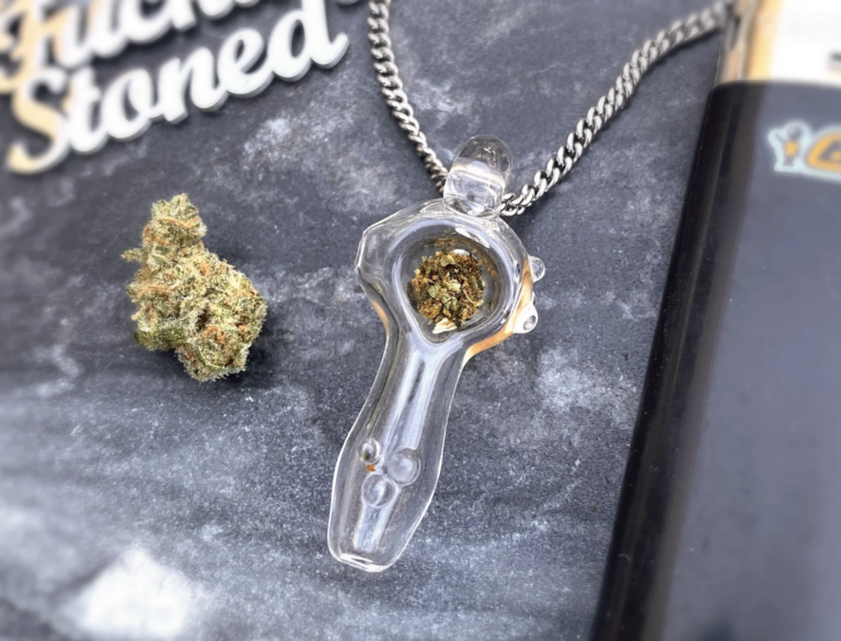 Blunted objects pipe necklace