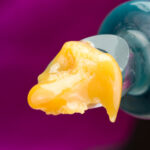 Dab of live resin sauce on tool