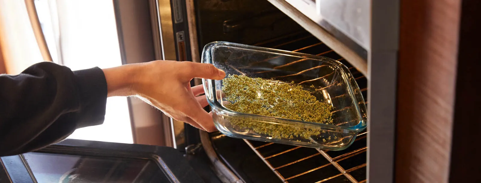 Cannabis decarboxylatio